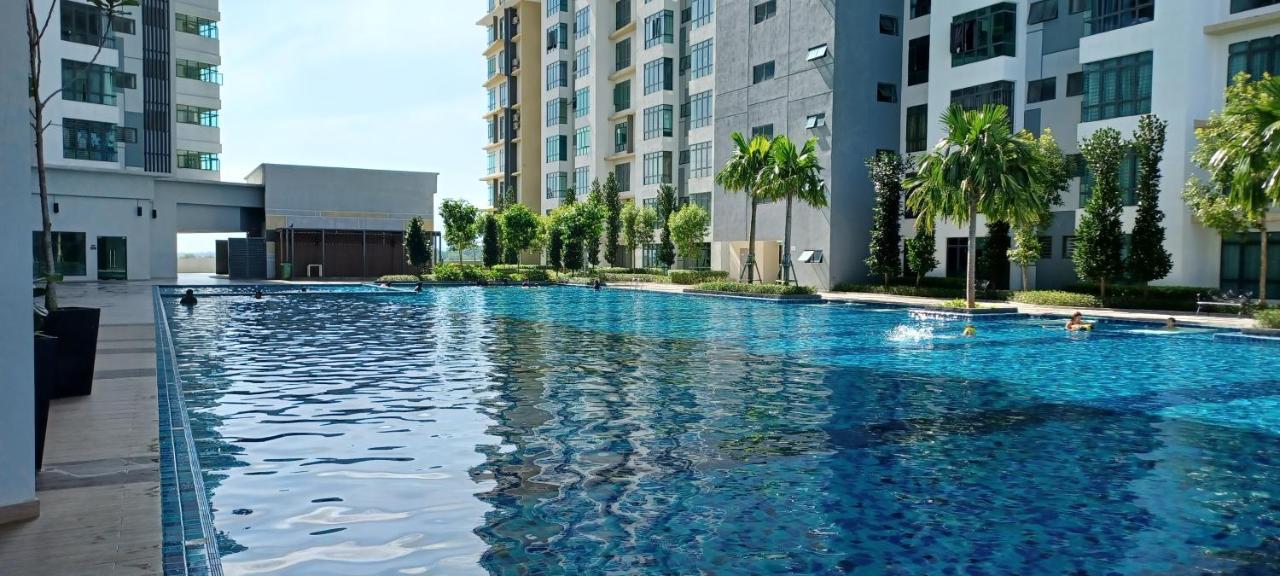 Homestay Arc Austin Hills Jb 4-5Pax Johor Bahru Ngoại thất bức ảnh